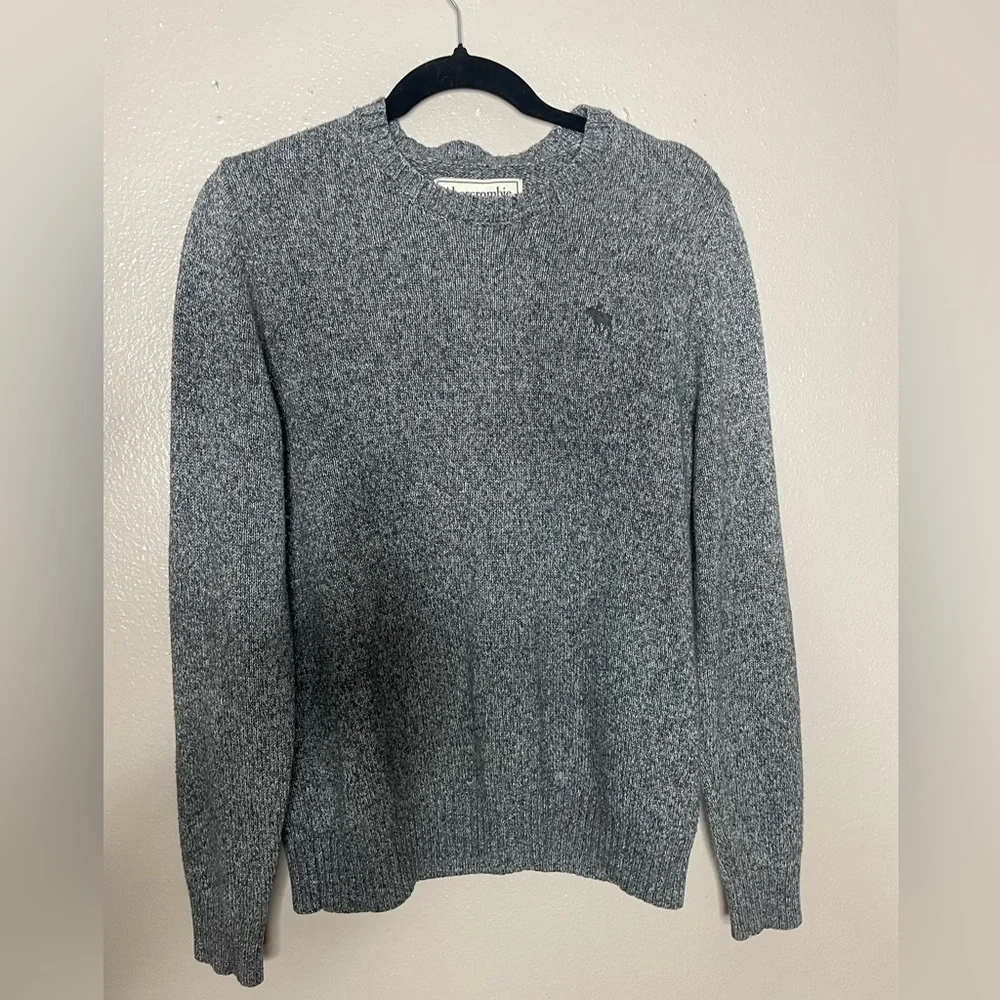 Abercrombie & Fitch Gray Crewneck Sweater